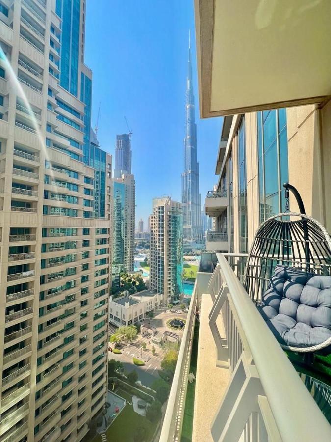 First Class 2Br With Burj Khalifa & Downtown View Dubaj Exteriér fotografie