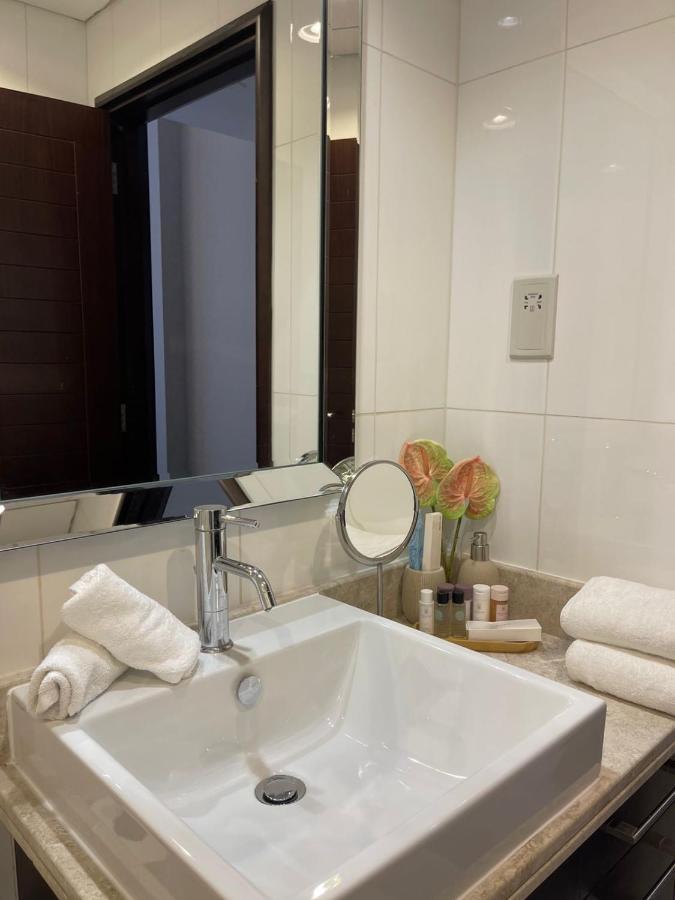 First Class 2Br With Burj Khalifa & Downtown View Dubaj Exteriér fotografie