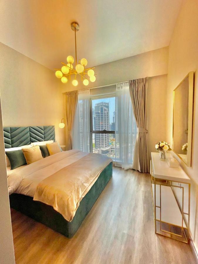 First Class 2Br With Burj Khalifa & Downtown View Dubaj Exteriér fotografie